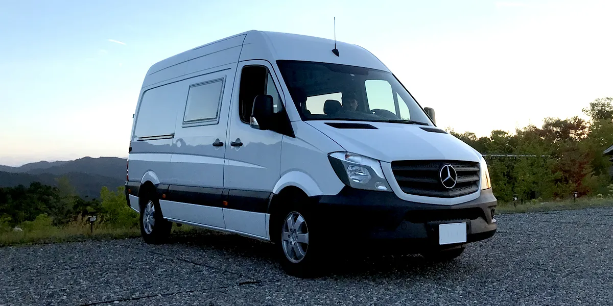 ストモブキャンピングカーサイド01